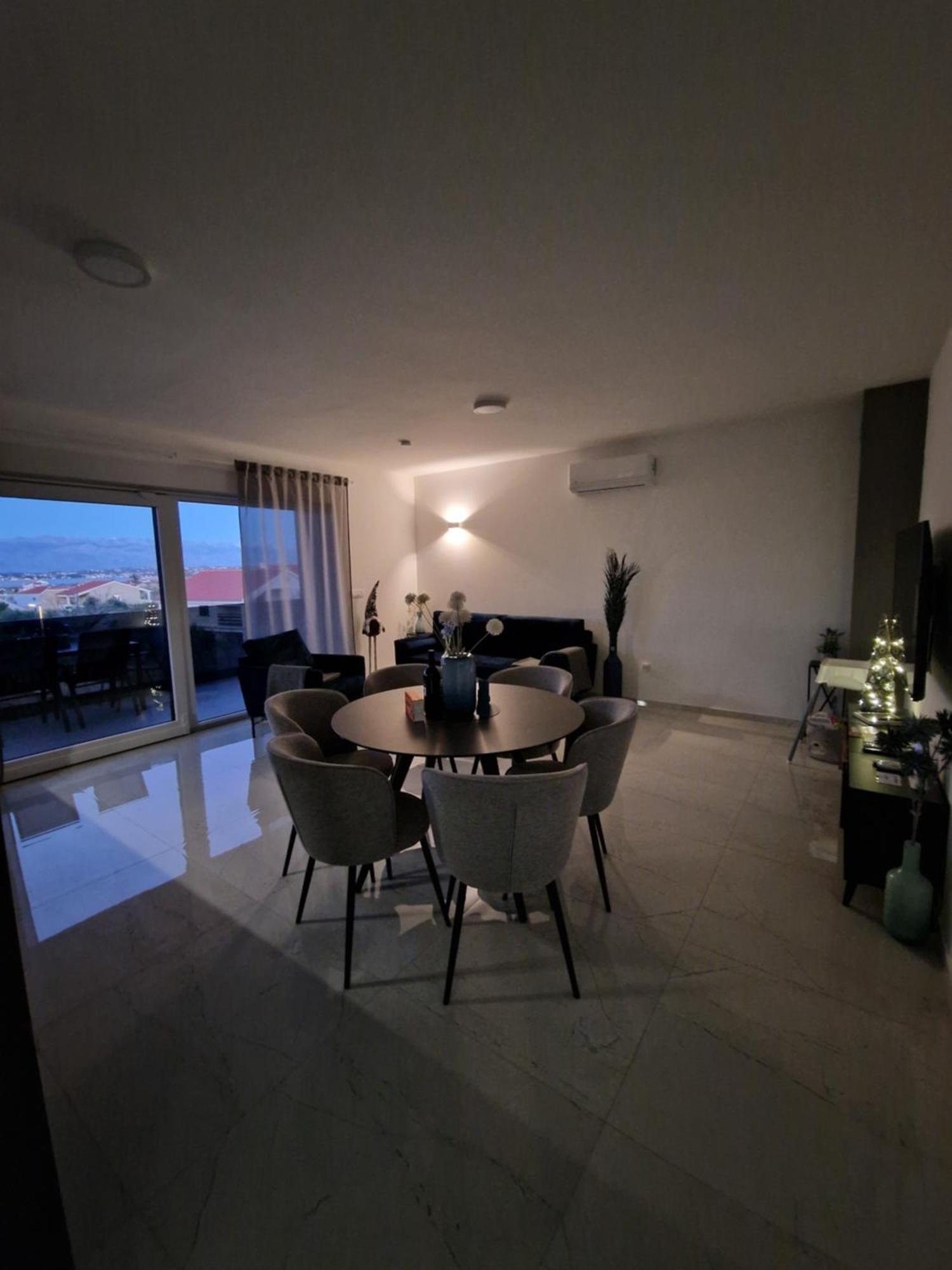 Deluxe Apartment Mila Nin Esterno foto