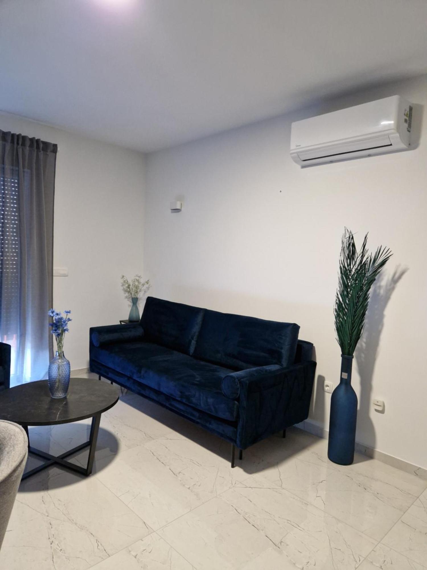 Deluxe Apartment Mila Nin Esterno foto